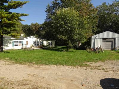 2894 E Carleton Rd, Adrian, MI, 49221
