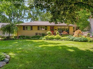 15861 Foch St, Livonia, MI 48154