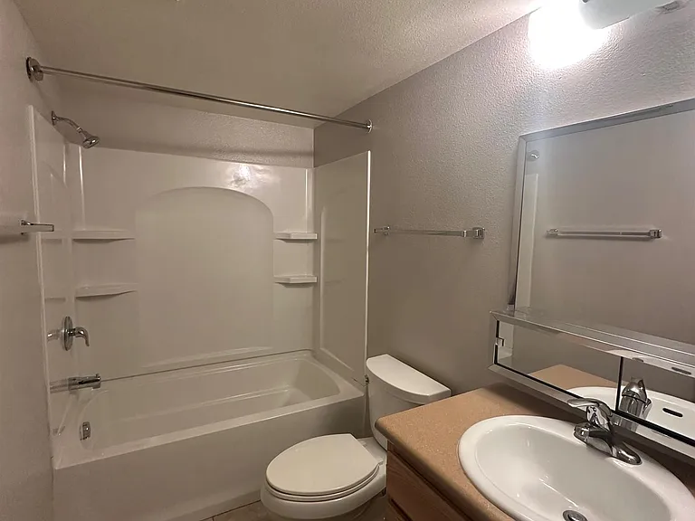 Sycamore Gardens Apartments — Photo 5