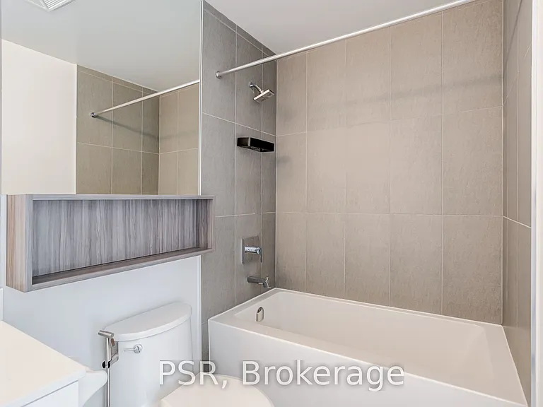 70 Princess St #2711 — Photo 14