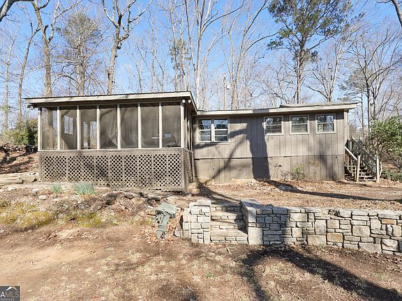 2nd image of 1795 Campbell Rd
