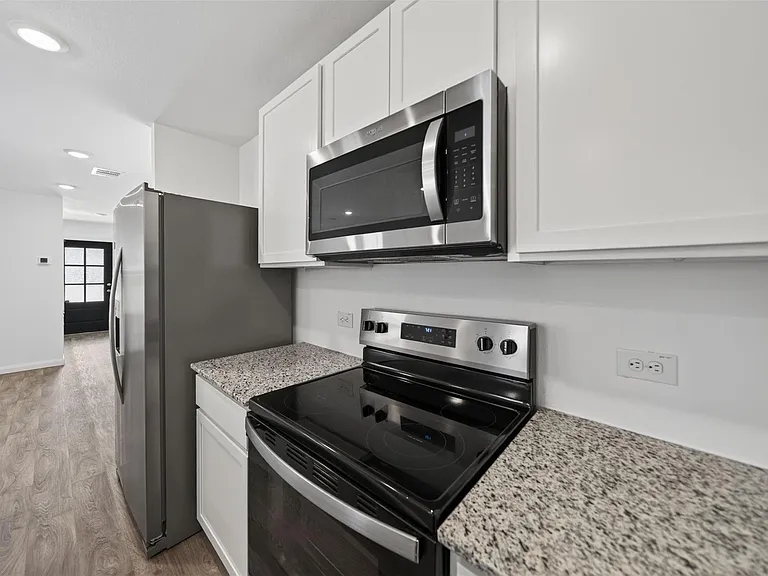11923 Detar Ct — Photo 24
