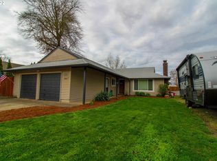 3784 Peppertree Dr, Eugene, OR 97402
