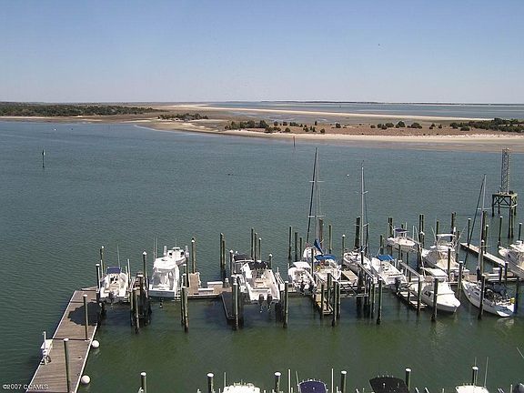 3rd image of 100 Olde Towne Yacht Club #603