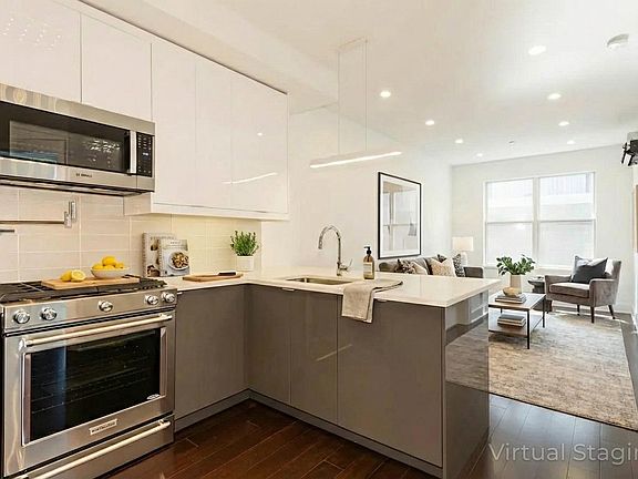 3rd image of 129 Brunswick St #3B