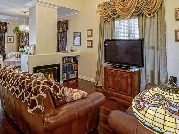 2nd image of 27945 Crown Court Cir #112