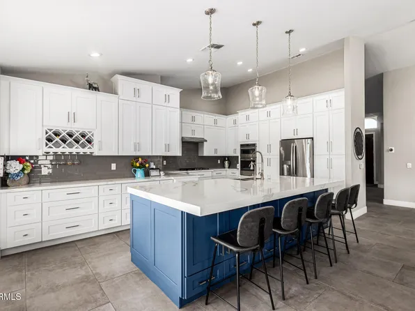 1402 W EMERALD KEY Court, Gilbert, AZ 85233