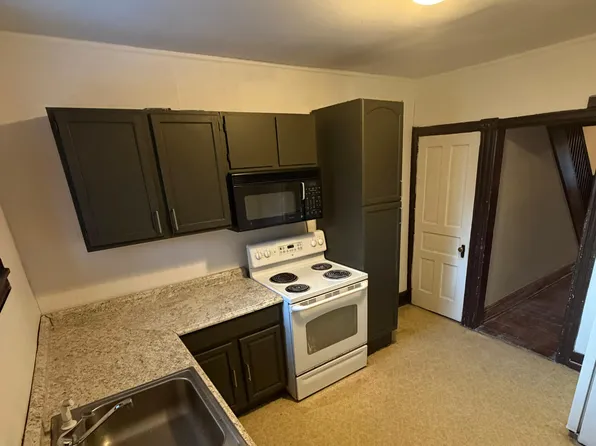 110 E 24th St, Wilmington, DE 19802