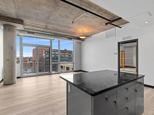 730 N 4th St Unit 813, Minneapolis, MN 55401