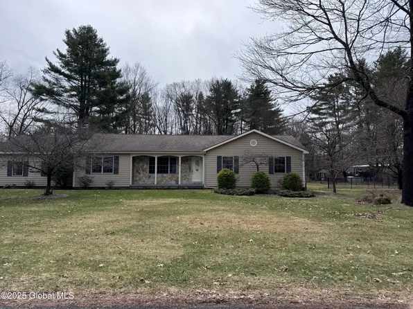 25 Carl Avenue, Greenwich, NY 12834