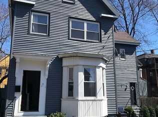 17 Bow Street Pl #1, Somerville, MA 02143