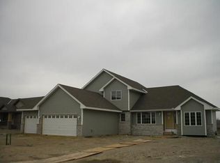 21428 Queen St NW, Elk River, MN 55330