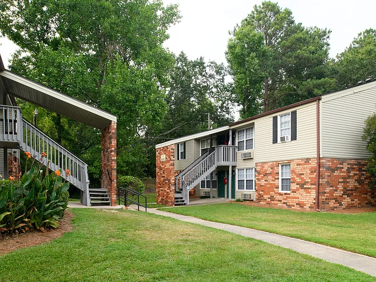 901 Colleton St — Photo 16