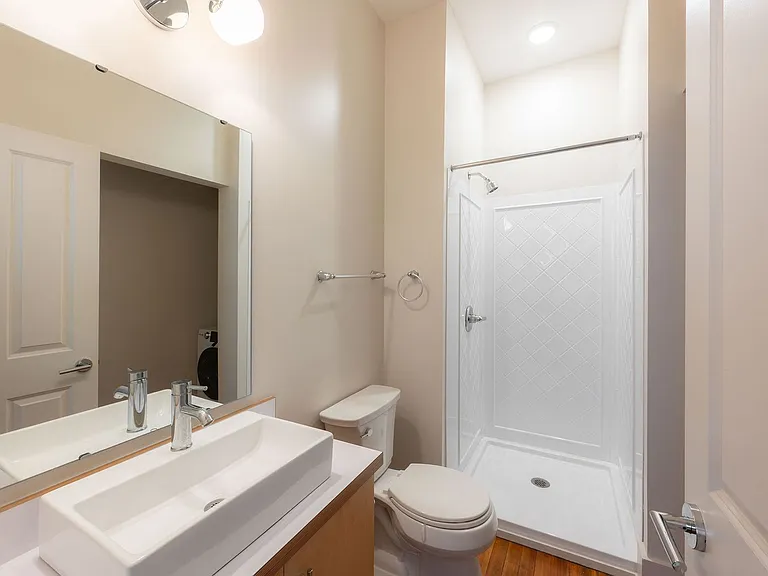 1007 Dayton St — Photo 11
