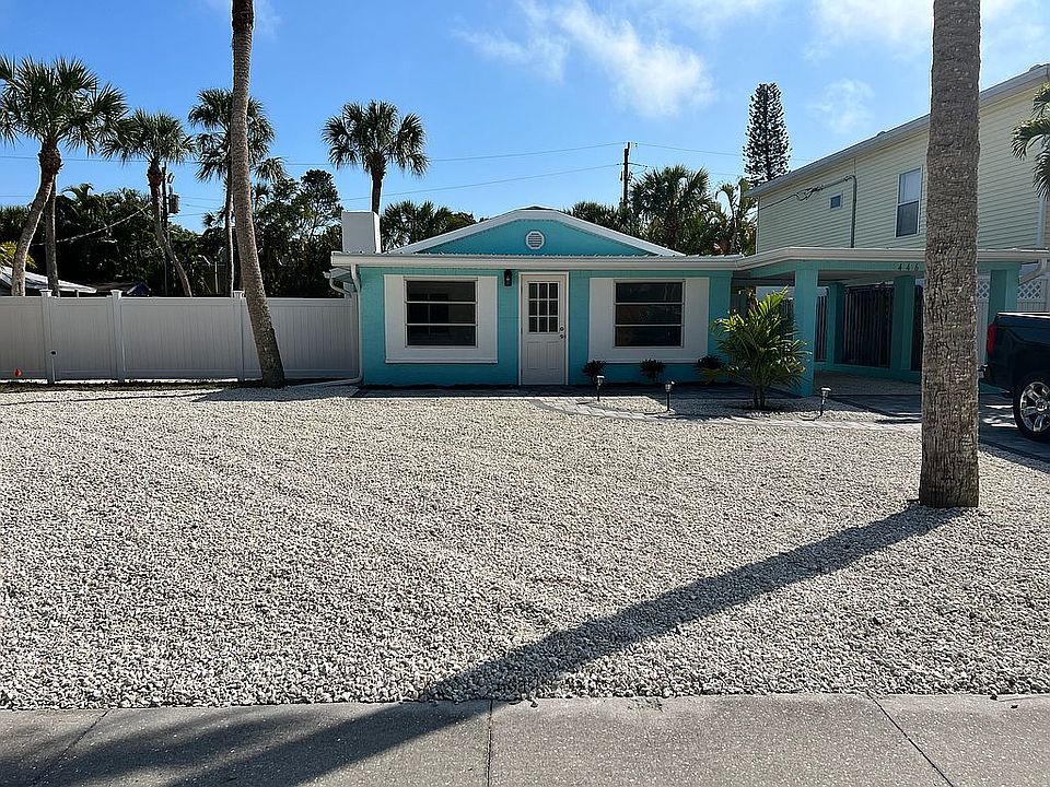 1st image of 446 Avenida De Mayo