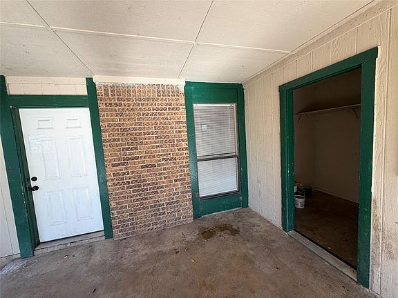 3rd image of 4702 Rocking Chair Rd