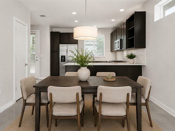 3rd image of 801 N Bluff Dr Unit 33