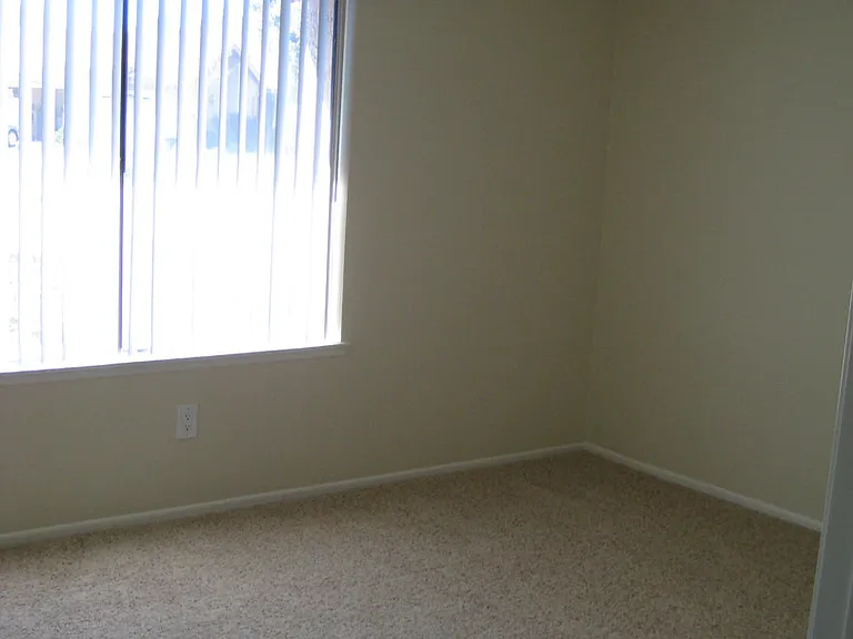 35116 Village 35 — Photo 7