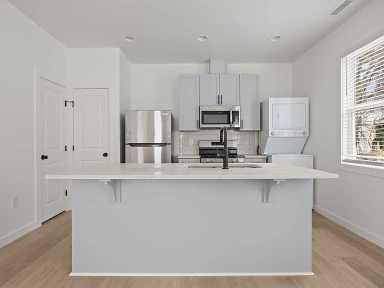 2811 Wilcox Pl — Photo 8