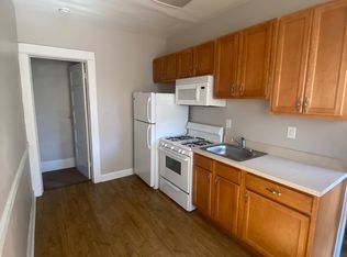 2050 Fairview Ave APT 8, Cleveland, OH 44106