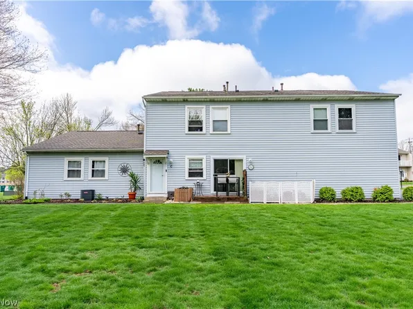 2491 Royal County Down Dr #C, Uniontown, OH 44685