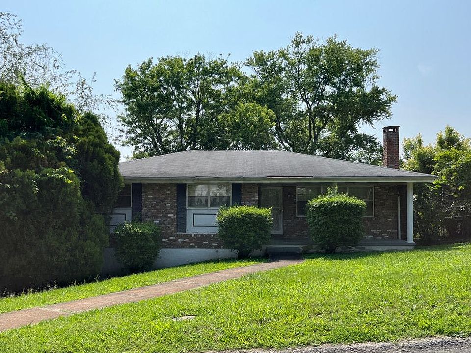 1st image of 3704 Briarcliff Way