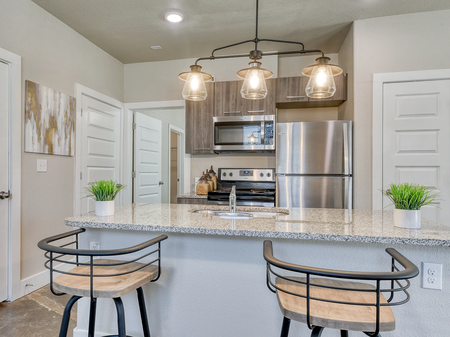 3 bed, 2.5 bath, 1250 sqft, $1,350 — Photo 4