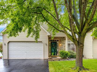 1285 Willow Creek Dr, Mount Joy, PA 17552