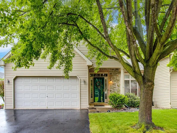 1285 Willow Creek Dr, Mount Joy, PA 17552