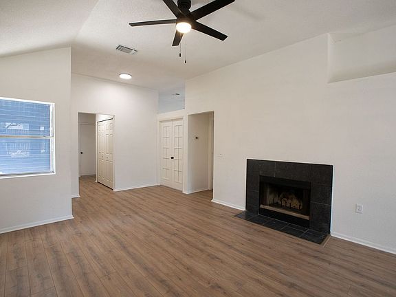 4th image of 3662 Candlehead Ln