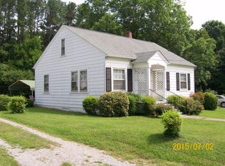 210 Hurt St, Chatham, VA 24531