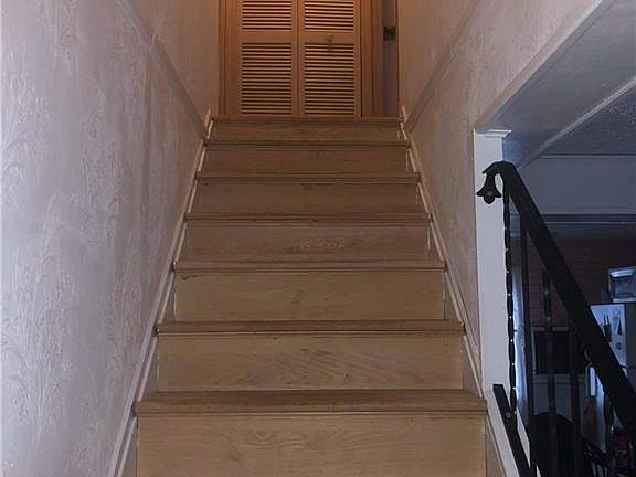 4th image of 167 Court D #37