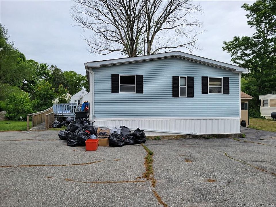 2nd image of 1215 North Rd #4