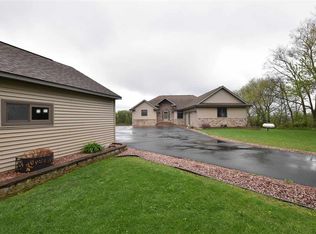 5227 S Milton Shopiere Rd, Janesville, WI 53546