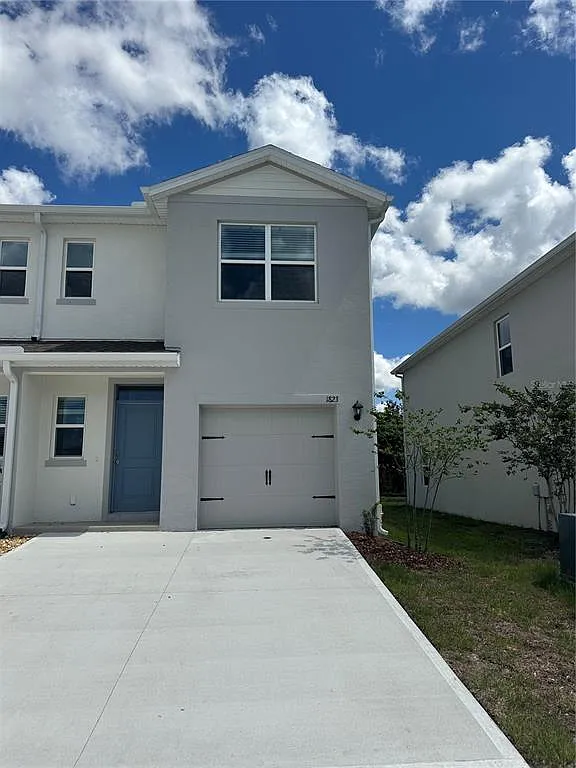 3 bed, 2.5 bath, 1464 sqft, $1,950 — Photo 1