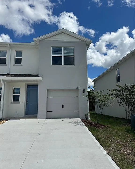 1823 Rock Elm Rd