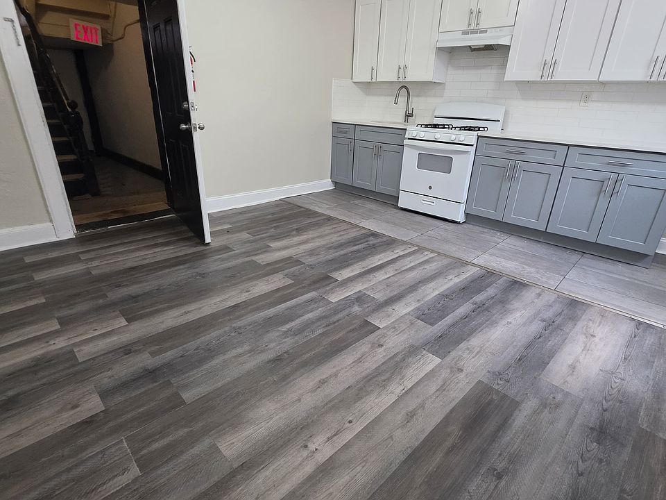 1st image of 125 Osborne Ter APT 18