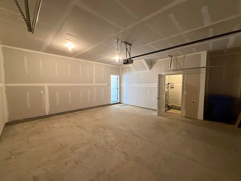 1073 Balsam — Photo 14