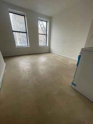 5th image of 1760 Amsterdam Ave #2B