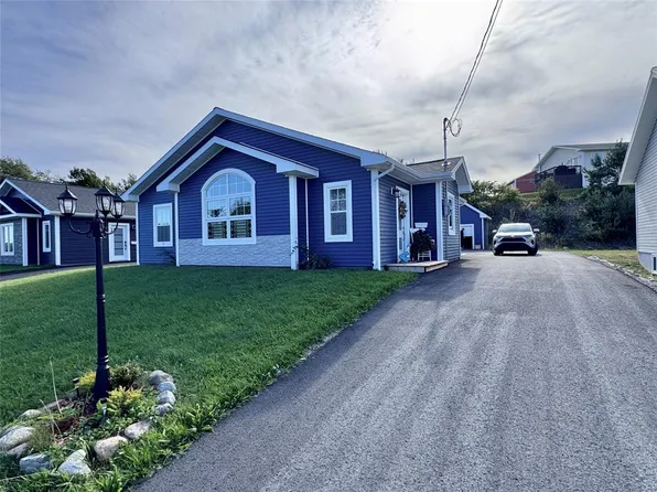 171-1 Queen Street, Stephenville, NL A2N2P5