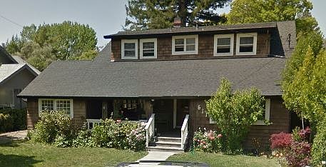 2nd image of 611 E 2nd St