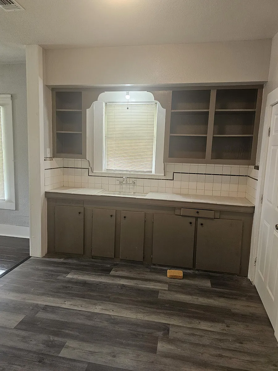 Building Photo - 111 Alvarez Pl