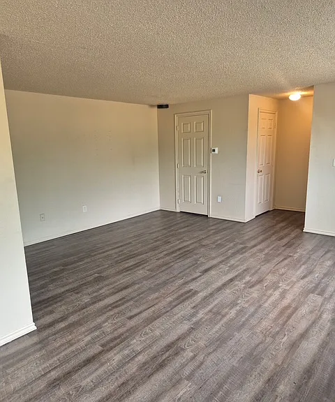 506 Canyon Rd — Photo 3
