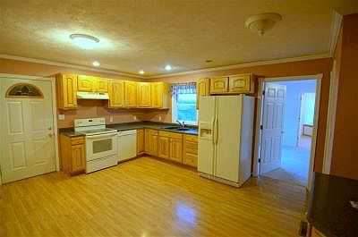 2nd image of 23521 May St