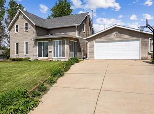 206 W Washington St, Norway, IA 52318