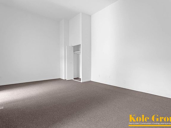 4th image of 88 Fulton St #108