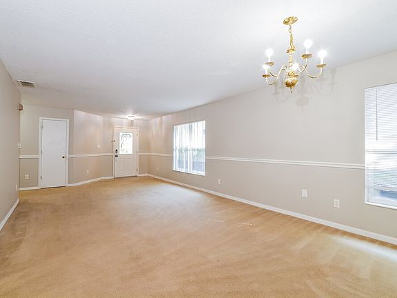 5th image of 1176 Stoneham Dr