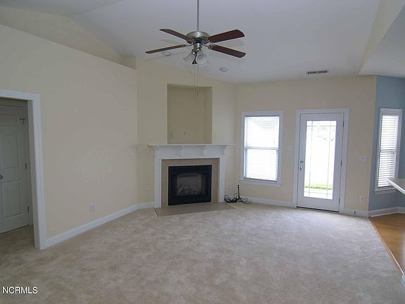 2nd image of 4004 Bluebill Dr