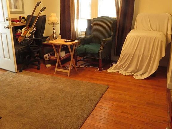 4th image of 213 Jessamine Ave Unit 2