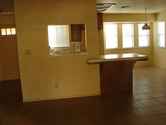 5th image of 6223 N Carica Ave